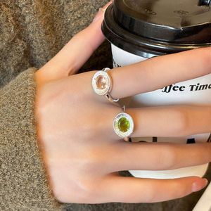 Japansk koreansk minimalistisk olivgrön borstad oval ring för kvinnor