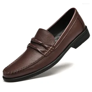 Sapatos casuais 2024 negócios formal couro homens primavera baixo-top sólido casamento cor moda oxford apontou escritório