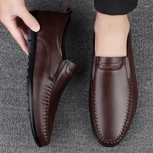 Casual skor män formella loafers svart företag elegant gentleman mäns äkta läder skor manliga mockasiner man kör platt