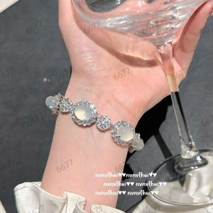 Designer-Schmuck, luxuriös, hochwertig, Bijoux De Luxe, Lychee Frozen White Jade Mark Flower Armband, Wassergeist, vergoldet, hohes Eis-Ei-Gesicht, Zirkon-Halskettenring