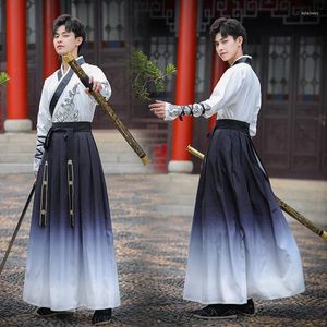 Ethnische Kleidung Paare Orientalisches chinesisches traditionelles Hanfu-Kleid Männer Frauen Stickerei Alte Folk-Bühnenoutfits Schwertkämpfer-Kostüm 4 Farben