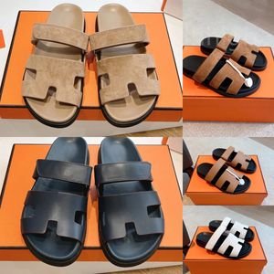 Chypre sandaler kvinnor designer glider chypree tofflor päls shearling läder canvas glida fuzzy plysch toffel röd lyx kvinnor sommar vinter sandal skor