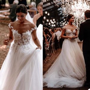 Ilusão a linha vestido de casamento país sheer jóia pescoço rendas apliques vestidos de noiva moderno sem costas vestidos de noiva robes de
