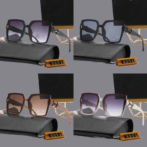 High End Designer Solglasögon UV400 Polariserad gradient Purple Lens Classic Full Frame Overdimensionerade solglasögon Letters ben blandade färg Eyewear Sonnenbrille HJ070 C4