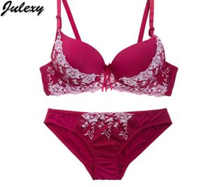 Julexy Luxurious Embroidery BCD Large Cup Plus Size women bra set 36 38 40 42プッシュアップレースブラジャーブリーフセット親密な下着セット24083306