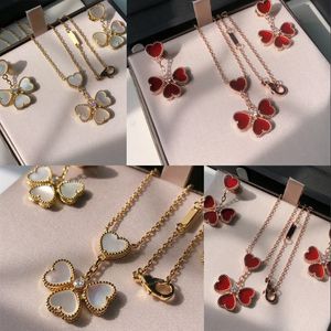 Moda popular lindo colares designer pequeno estilo doce colar corrente dourada strass vermelho e branco colar brinco conjunto de jóias presentes zl179 I4