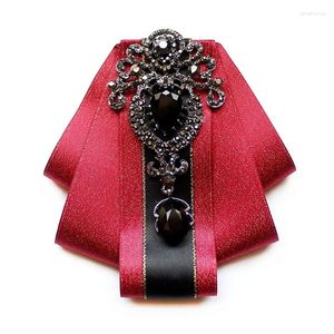 Papillon Cravatta da uomo Nastro di strass nero Banchetto d'affari di fascia alta Camicia formale da sposa Accessori per abiti Papillon fatto a mano britannico