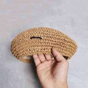 Frau Stroh Baskenmütze Hut Kappe Designer Caps Hüte Luxus Häkeln Berets Sommer Strand Mode Drei Farben 5A