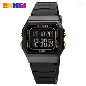 Wristwatches SKMEI 1683 Waterproof Watches For Men Electronic Sports Simple LED Display Stopwatch Women Clock Relogio Masculino