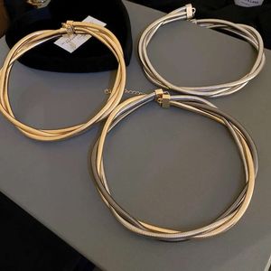 Collana girocollo in metallo con avvolgimento multistrato per accessori di gioielli semplici con temperamento da donna