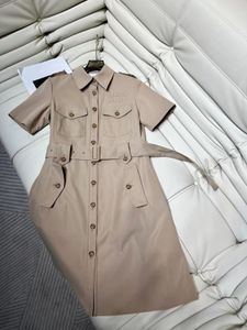 Damenkleid, Designer-Frühjahr, neues Polo-Kragen-Shirt, Windjacke, Gürtel, kurzärmeliges Arbeitskleid für Damen