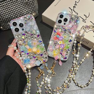 Bling 3D Flower Butterfly Hüllen für iPhone 15 Plus 14 Pro Max 13 12 11 XR XS X 8 7 6 Luxus Strass Hart PC TPU Shinny Diamant Kristall Mädchen Cover Perlen Corssybody Strap