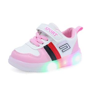 Scarpe casual da ragazzo autunnali nuove per bambini con suola morbida, illuminate a LED, primavera 2024 Velcro