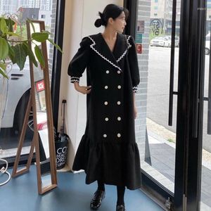 Casual Dresses SuperAen 2024 Korean Winter Retro Contrast Color Bonded Double Breasted Bubble Sleeve Ruffle Edge Dress