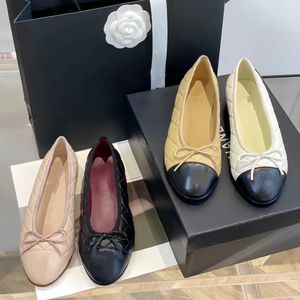 Klassische Designer-Kleiderschuhe, Frühlings- und Herbst-Ballerinas aus Rindsleder, modische, schwarze, flache Bootsschuhe für Damen, Luxus-Sandalen, Leder-Loafer