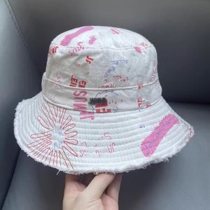 Projektant czapki kubełkowej JC552 SUT CASQUETTE CAP GAIM HATS Broad Salty Bob Wide Rim Hats Dekoracyjny projekt maski Snapbacks Snapbacks na zewnątrz sukienki wędkarskie na zewnątrz