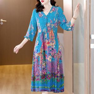 Casual Dresses 2024 Spring And Summer Women's Slim V-neck Silk Dress Holiday Blue Satin Short Sleeve Knee Length