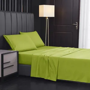 寝具セットノルディックスタイルの4ピースセット布団カバーベッドシート枕ケースソリッド刺繍4ピース豪華なベッドクロスキングサイズ