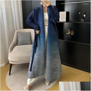 Płaszcze damskie Trench Pleteted Lose Lose Kurtka 2024 Spring Fall Fashion Solid Długotropeeved Redukcja Zewnętrzna Cloak Large Dro OtUJ4