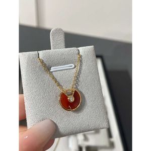 przykręcone naszyjniki Carter biżuteria talizman Naszyjnik Kobieta czyste srebrne 18K Rose Gold Białe Fritillaria okrągły ciasto wisiorek