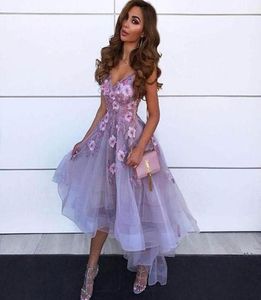 2020 Lavender Sexy V Neck Lace 3D Appliques Evening Gowns Short A Line Prom Dresses Sleeveless High Low Formal Party Dress Custom 7706663