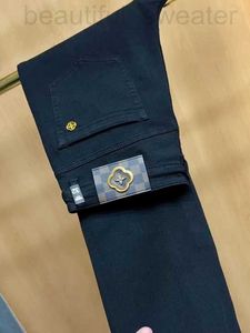 Mäns jeansdesigner 21151 Spring and Autumn Light Luxury Business Solid Black Washed europeiska varor Bekväma mångsidiga små högervinkelbyxor NMIH