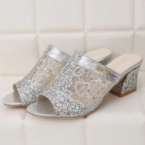 Slippare kvinnor sandaler 2022 damer sommarskor höga klackar mode strass sandale femme zapatos de jer tacones h240322