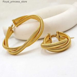 Charme pulseiras torcido cobra textura de aço inoxidável conjunto de jóias estética flexível ouro e prata acessórios hip hop roupas diárias presentes q240321