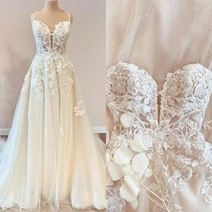 Abiti da sposa vintage eleganti a linea A senza spalline Abito da sposa con scollo a cuore Abito da giardino in oro con spalline Vestido De Novia Sweep Train Taglia personalizzata