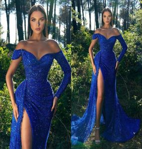 Royal Blue Prom Dresses paljetter Mermaid High Split Elegant Off the Shoulder Ruched långa ärmar Kvällsklänningar Kvinnor Formell klänning B2778262