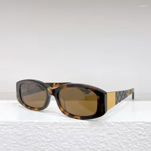 Sonnenbrille Mode Klassische Kleine Rechteck Rahmen UV400 Für Frauen Sommer Vintage Retro Punk Quadrat Sonne Shades Gläser Brillen
