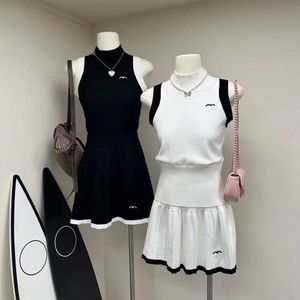 Knitted Women Jumpers Tops Skirts Set Designer Contrast Color Tees Dress Set Elegant Casual Daily Woman Knits Shirts Pleated Skirt Outfit Tracksuits Sexy