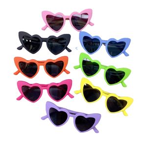 Fashion Children sunglasses summer kids love heart silicone frame sunglass INS girls UV 400 Protective Eyewear boys beach sun glasses Q7642