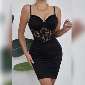 Lässige Kleider Frauen 2024 Sommerkleid Spaghetti Sommerkleid Sexy Spitze Schwarz Tank Slim Fishbone Halter Wrap Hüftrock Elegant V-Ausschnitt