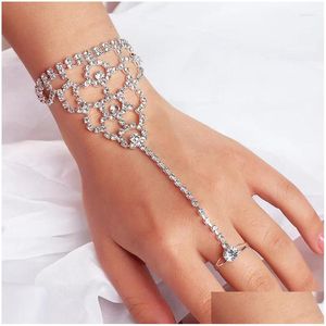 Charm Armband Luxury Shiny Artificial Rhinestone Armband Ring Hand Back Chain Ladies Elegant Claw One Temperament Finger Drop Deli DH9FD