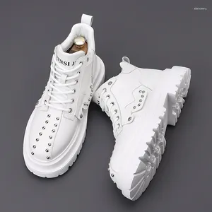 Casual Shoes High Tops Luxury Designer Men's White Black Rivet Lace Up Platform Man Sport Bekväma Walking Sneakers Zapatos Hombre