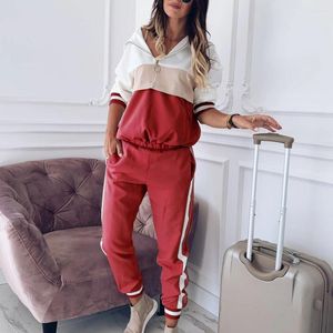 Pantaloni a due pezzi da donna Set di moda abbinati ai colori Giacca con cappuccio casual autunno inverno e set di abiti da donna