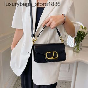 Crossbody Bag Designer Best-selling Brand Women's New Bags Simple and Versatile One Shoulder Bag with Advanced Fashion Chain Small Square