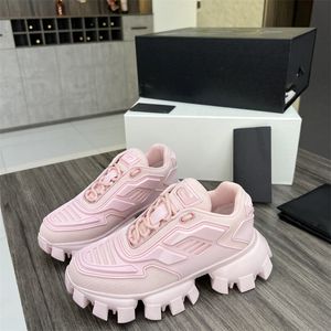 unisex designer casual skor tjock solade kvinnor skor läder snörning sneaker lady plattform löpande tränare brev kvinna gym sneakers stor storlek 35-42-46 med låda