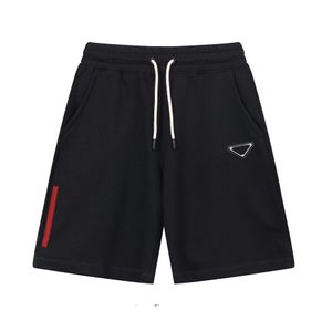 Designer Mens Shorts Luxury Sports Kort för män högkvalitativa badkläder Pants andningsbara Mes kläder coola trevliga populära modemän bär snabbt torrt