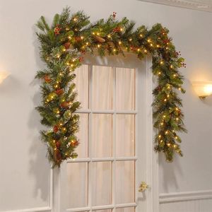 Kwiaty dekoracyjne 2,7 m 9ft Christmas LED Rattan Garland Red Berries Sztuczne świąteczne drzewo