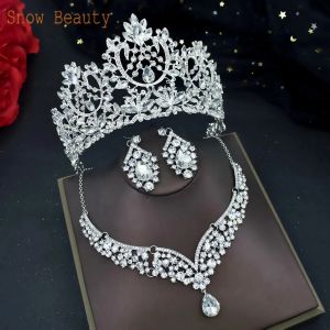 Charm A195 Crystal Bridal Jewelry Set Barock pannband Pärlor Rhinestone Tiaras Crowns Halsbandörhängen Set Fashion Bridal Headwear