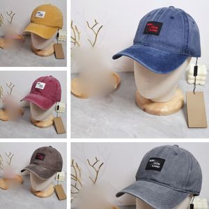 Macaronfärgad baseballmössa våren/sommaren kvinnors utomhus solskydd designer hatt mäns minimalistisk klistermärke brev broderi casquette