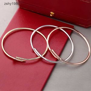 New Luxury Designer Bracelet 3mm Thinner Nail Bracelet Fashion Unisex Cuff Bracelet Couple Bangle Gold Titanium Steel Bangle Jewelry Valentines Day Gift