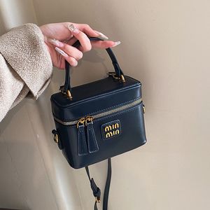 Hurtowe torebki pudełka damska zimowa retro modna moda stała kolor crossbody jedno ramię