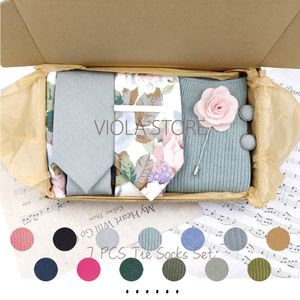 Viola Design Gift Box Packing Cotton Sock Tie Set Clip Pin Cufflinks Hanky Solid Floral Men Wedding Party Daily Cravat Accessory 240315