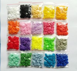 500pcs 12MM Round Plastic snap Button T5 baby clothes Diaper Buttons Snaps Fasteners Clips Press Studs can choose the colors7977448861535