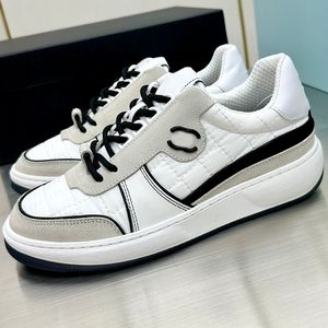 2023SS Hot Style Biscuit Shoes Black and White Color Panda brädskor TPU Tjock sula Förhöjda avslappnade sportskor Brädskor Kvinnor Little White Shoes Storlek 35-45