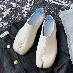 Boots Glitter Silver Leather flat trotter shoes woman brand designer tabi ninja loafers women soft bottom split toe moccasins 2023
