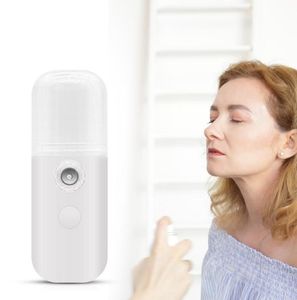 Nano Mist Sprayer Portable Mini Handheld Summer Fuktande ansiktsångare Face Fuktare Spray Skönhet Skin Care5658160